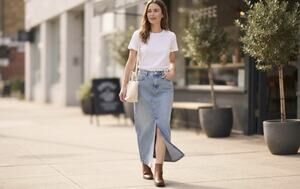 Jake*s Studio Denim Maxi Size 38 US 6 Light Wash Long Cotton Split Back NWT